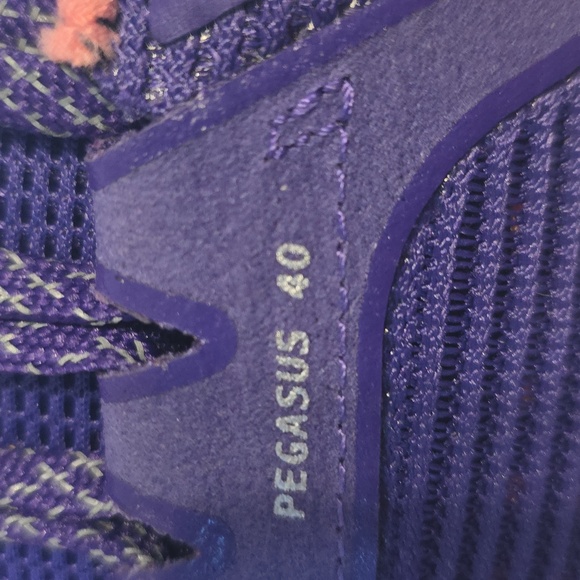 Nike Pegasus 40 Vibrant Purple and Pink Sneakers - Picture 5 of 5